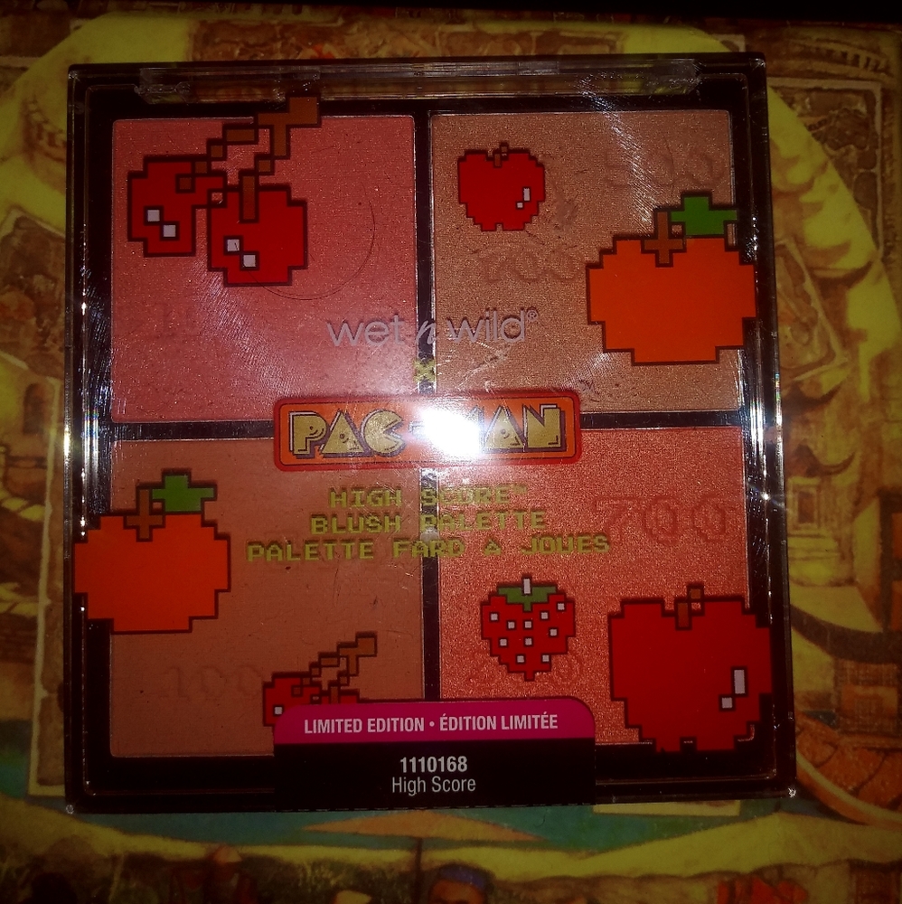 Pac man face pallet